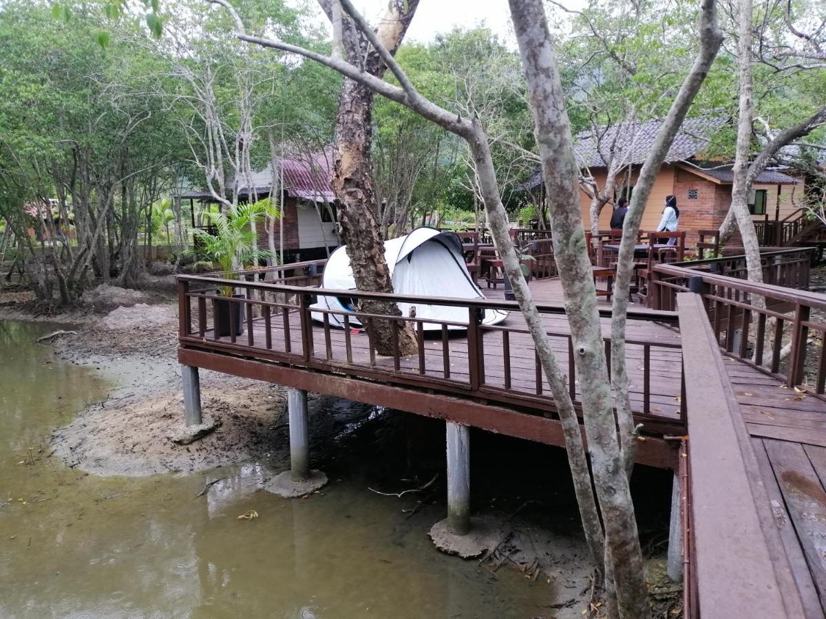 Api-Api Eco Chalet Pantai Kok Exterior foto